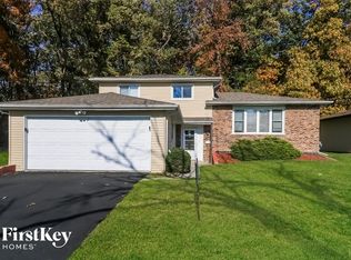 624 Hickok Ave, University Park, IL