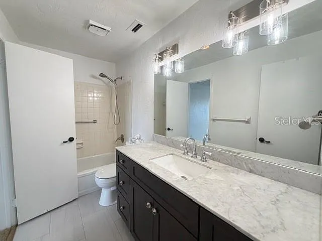 21204 Sandalwood Dr #21204 — Photo 22