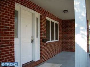 105 Country Club Dr, Newark, DE 19711