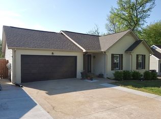 210 Kathleen Ct, Clarksville, TN 37043