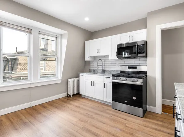 501 Warren St APT 6, Dorchester, MA 02121