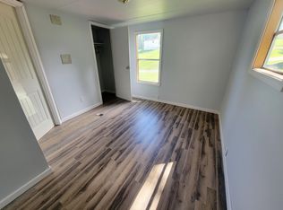 54 Henry Dr, Clyde, NC 28721