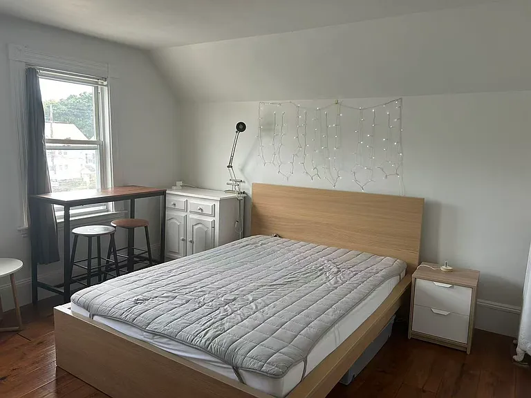 4 Falkland St #2 — Photo 18