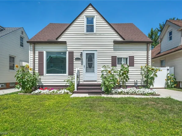 4418 Maplecrest Ave, Parma, OH 44134