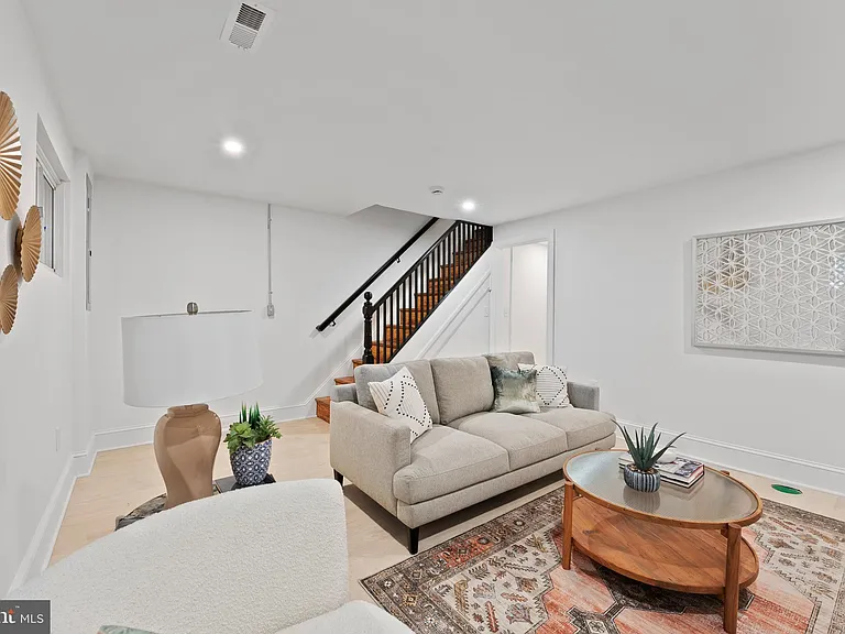 1317 Rittenhouse St NW — Photo 11