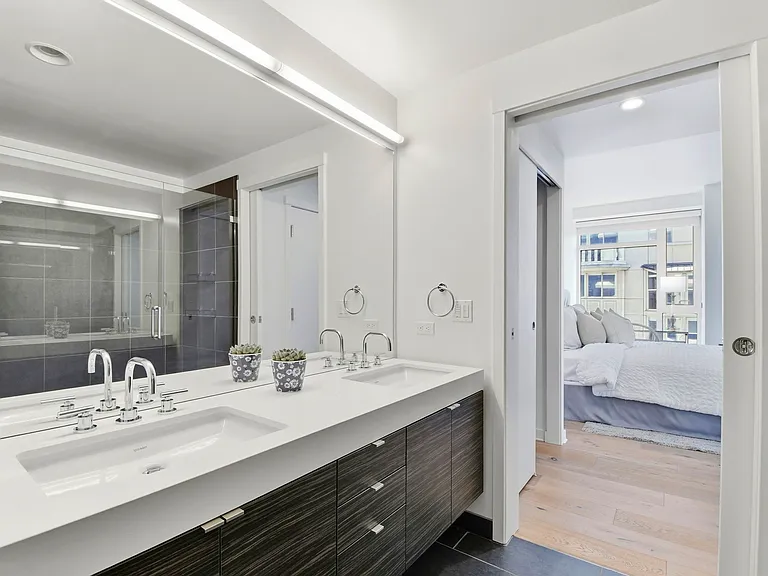 1688 Pine St #1008 — Photo 19