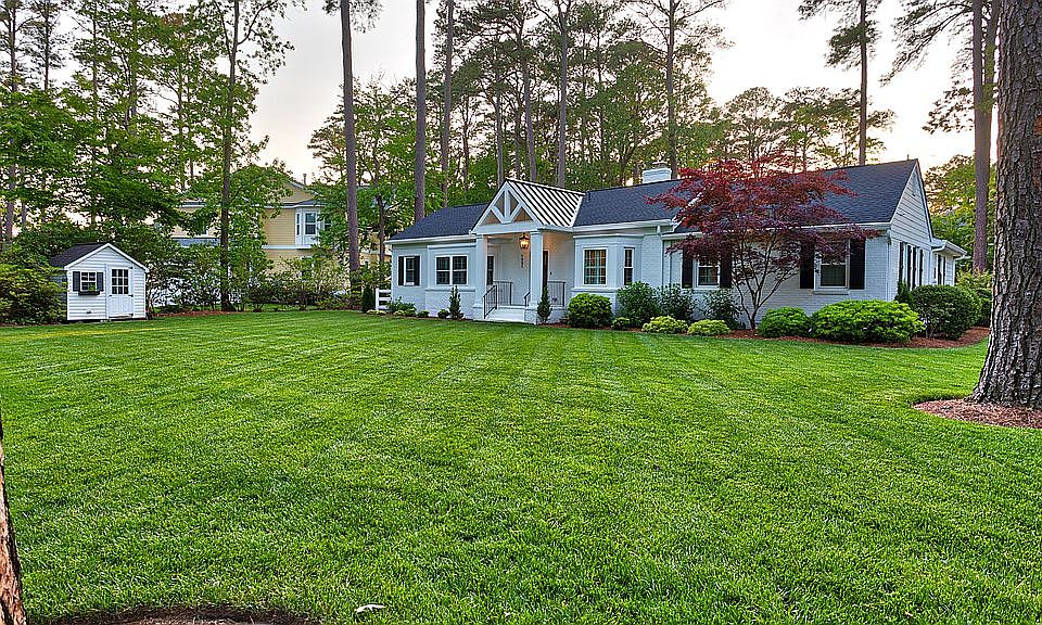 1st image of 1351 Penguin Cir