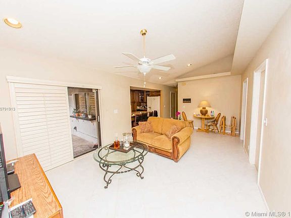 3rd image of 11062 NW 15th St