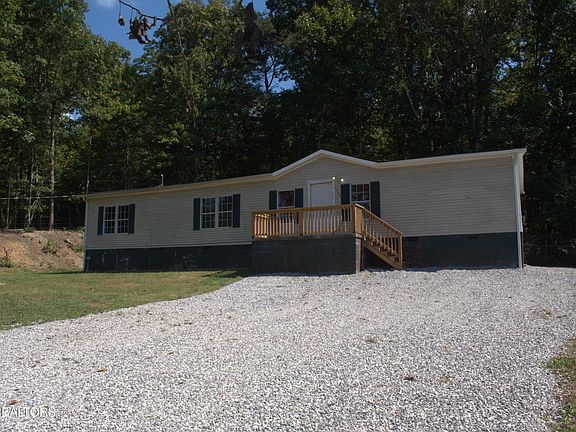 4th image of 2549 River Rd