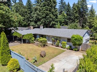 18308 Pilkington Rd, Lake Oswego, OR 97035