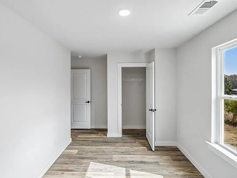119 Cannon St — Photo 17
