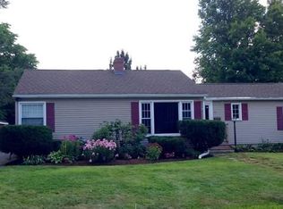 38 Grandview Ave, Leominster, MA 01453