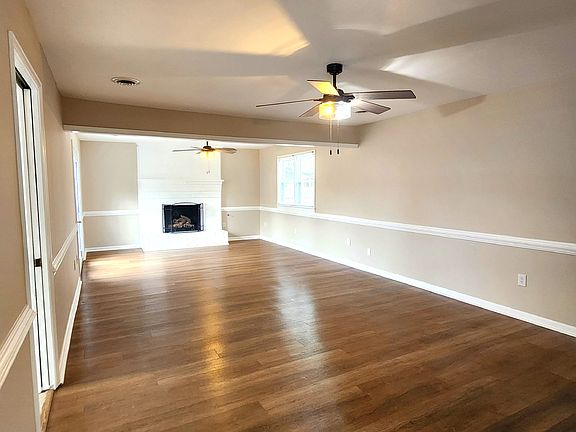 Spacious living room