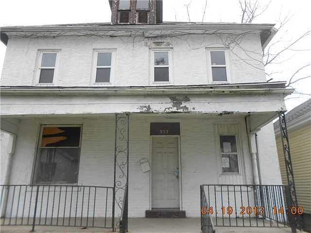1st image of 933 E Chittenden Ave