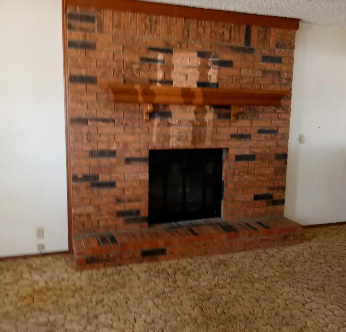 325 Dustin Dr - C — Photo 2