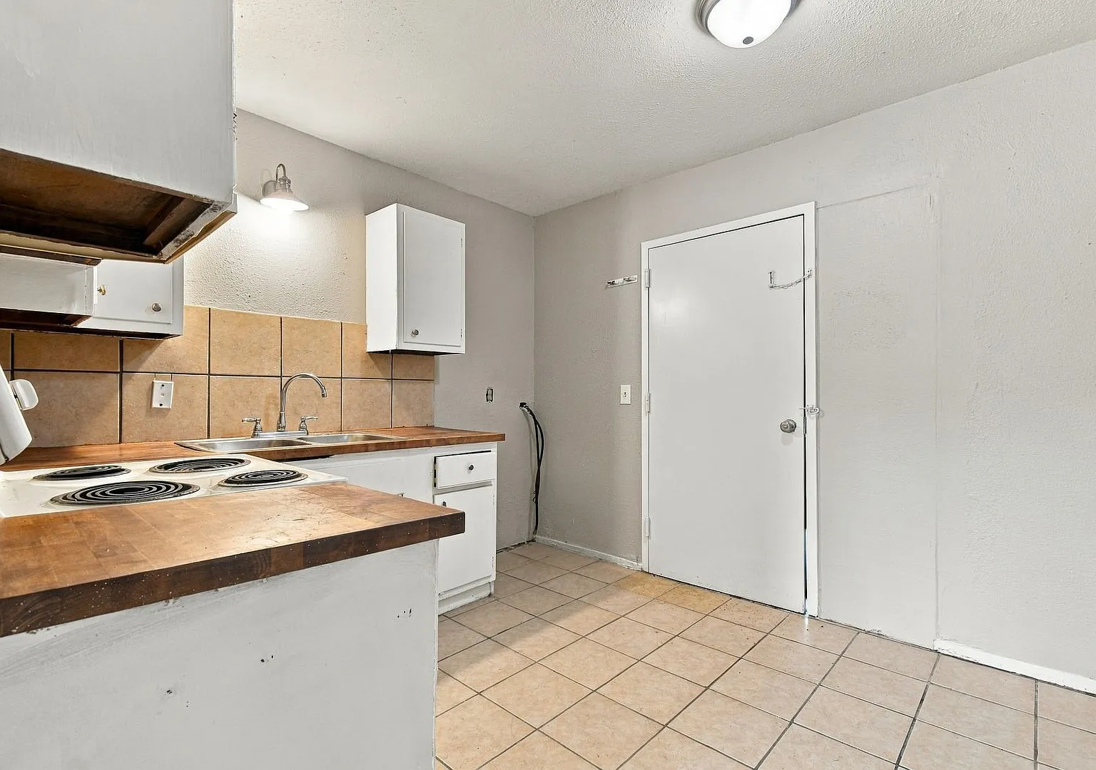 2 Bed | 1 Bath | Duplex | Tulsa — Photo 4