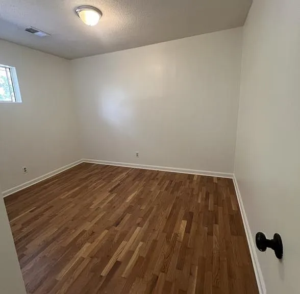 501 Eaves Pl — Photo 8