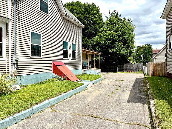 3rd image of 29 Katahdin Avenue