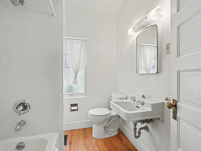 1428 N Lafayette St — Photo 7