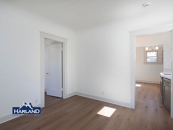 2nd image of 4419 Mississippi St #4419