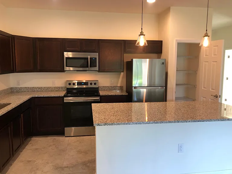 24482 Zephyr Ct — Photo 6