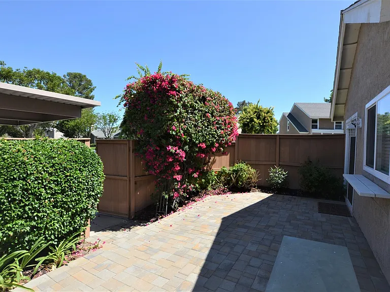 70 Briarwood — Photo 17