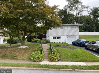 113 Valley Green Dr, Aston, PA 19014