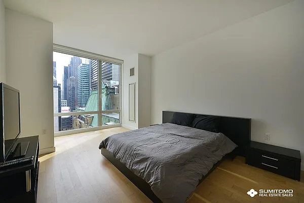 Rented by Sumitomo Real Estate Sales | media 8