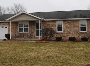 738 Barbara Dr, Rushville, IN