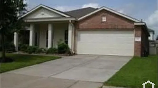 3807 Golden Willow Ct — Photo 1