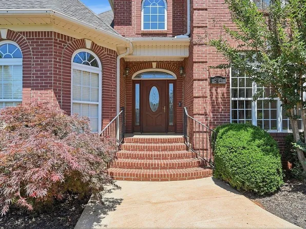 504 Kiowa Dr, Boiling Springs, SC 29316