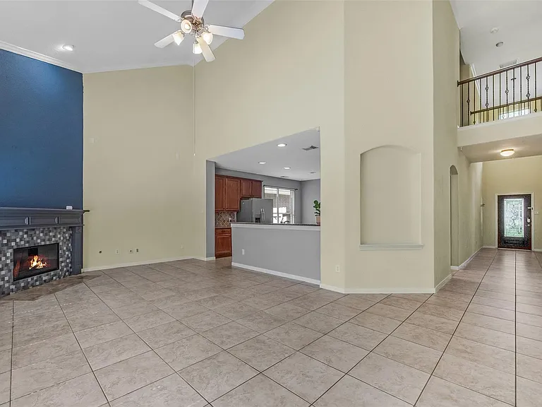 7 Ebony Oaks Pl — Photo 12