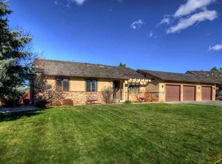 3830 Ponderosa Ct, Rapid City, SD 57702