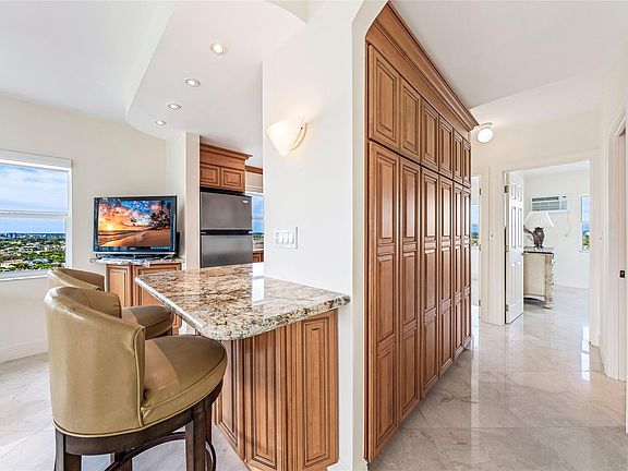 5th image of 4050 N Ocean Drive #1601