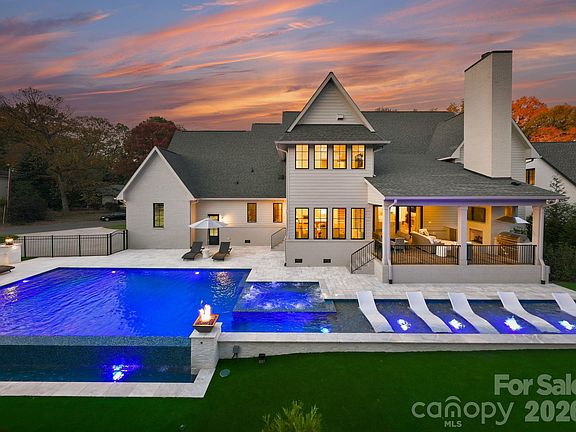 3rd image of 1436 Townes Rd