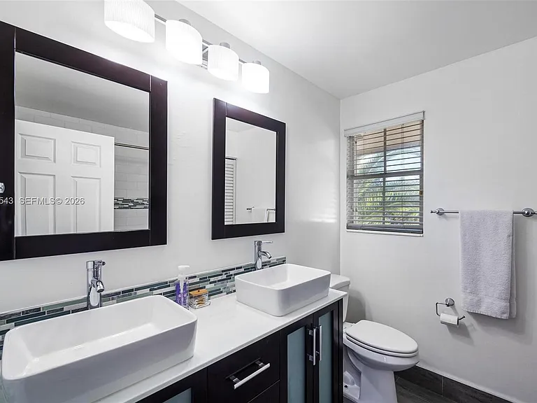 15941 NW 83rd Ave — Photo 33