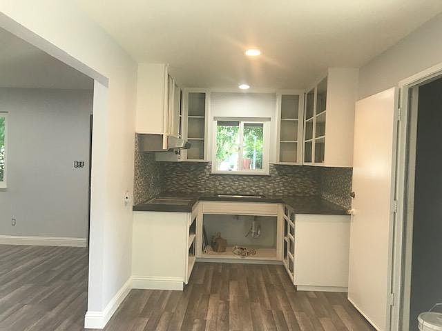 1st image of 2205 Somerset Dr