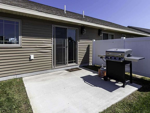5th image of 2114 Iron Eagle Ct