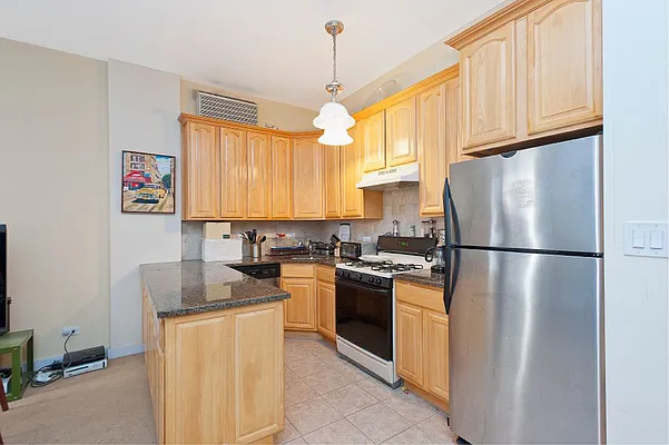 Rented by Demsker Realty | media 7