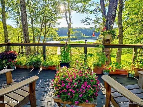 3rd image of 342 Gold Key Rd