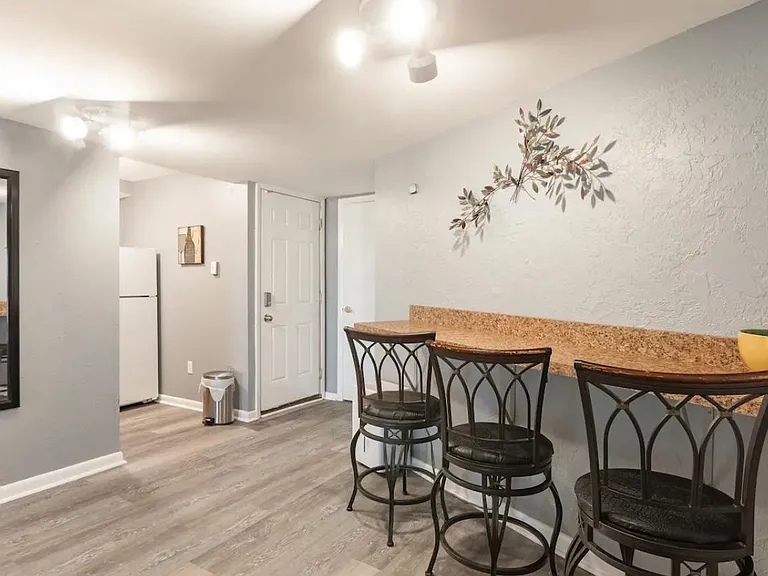 2330 Buena Vista St #B — Photo 3