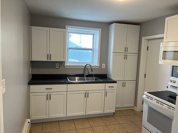 2nd image of 9236 Main St APT 1B