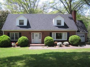 1115 Corn Tassel Trl, Martinsville, VA 24112