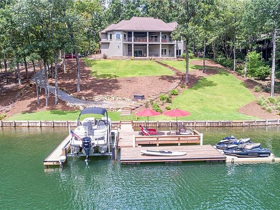 2nd image of 548 Long Branch Dr