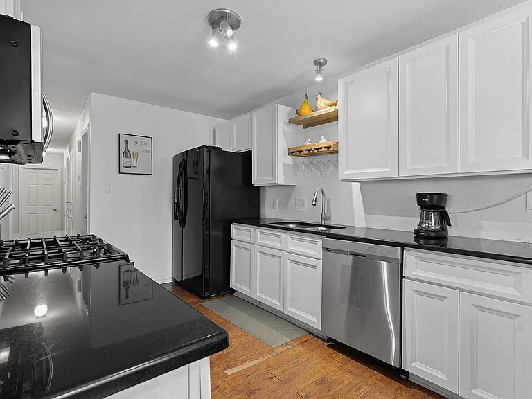 2505 Parker Ln #B — Photo 5