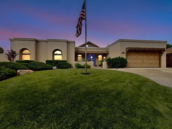 2nd image of 6200 Pueblo Verde NE