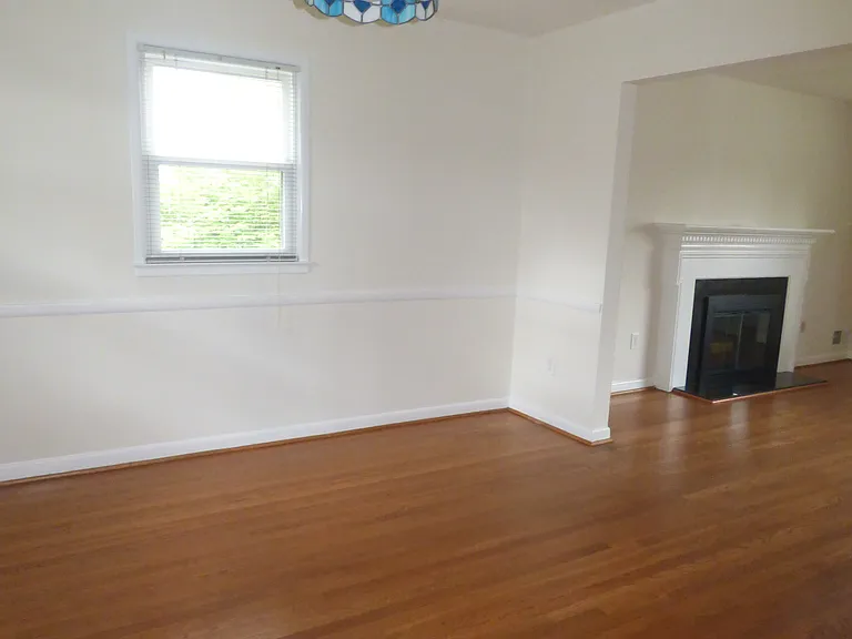 1744 Great Falls St — Photo 4