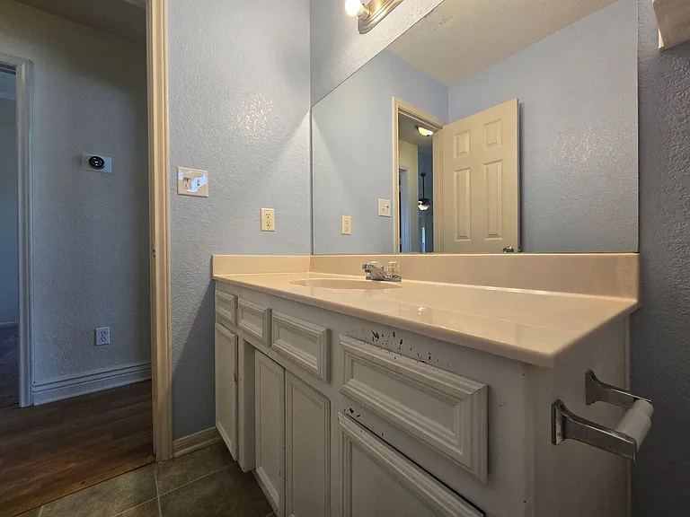 2305 Amethyst Dr — Photo 20