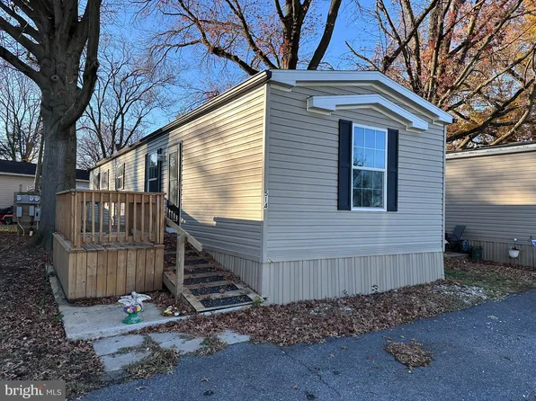 514 Bradley Dr, Mount Joy, PA 17552