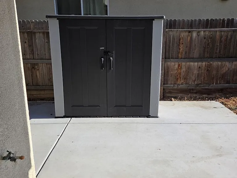 1443 Greenbrier Dr — Photo 30